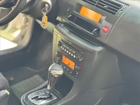 CITROEN C4 Hatch 1.6 16V 4P GLX, Foto 7