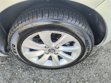 CITROEN C4 Hatch 1.6 16V 4P GLX, Foto 6