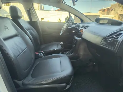 CITROEN C4 Hatch 1.6 16V 4P GLX, Foto 10