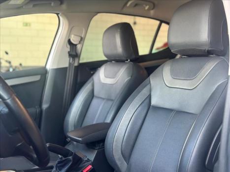 CITROEN C4 Sedan 1.6 16V 4P FLEX LOUNGE THP TURBO BVA AUTOM�TICO, Foto 6