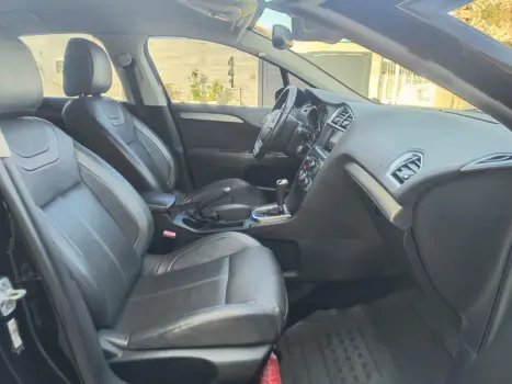 CITROEN C4 Sedan 1.6 16V 4P LOUNGE TENDANCE THP TURBO AUTOM�TICO, Foto 14