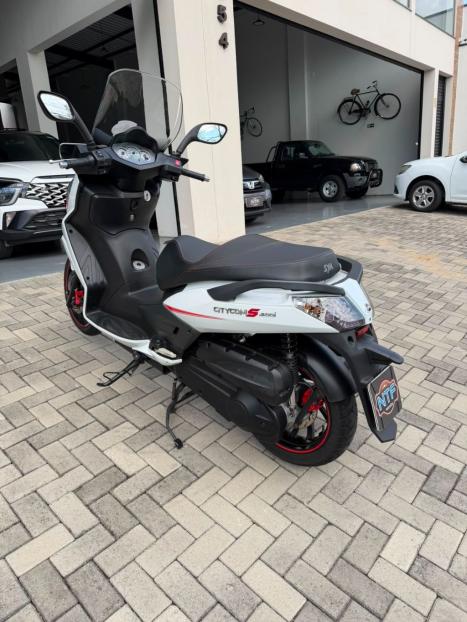 DAFRA Citycom 300 I , Foto 6