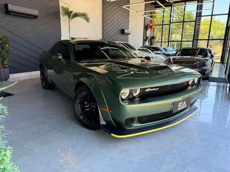 DODGE Challenger 6.4 V8 HEMI R-T SCAT PACK TORQUEFLITE AUTOM�TICO, Foto 2