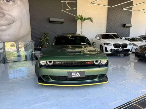 DODGE Challenger 6.4 V8 HEMI R-T SCAT PACK TORQUEFLITE AUTOM�TICO, Foto 3