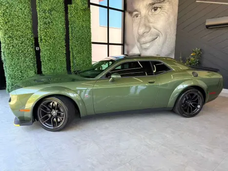DODGE Challenger 6.4 V8 HEMI R-T SCAT PACK TORQUEFLITE AUTOM�TICO, Foto 5