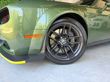 DODGE Challenger 6.4 V8 HEMI R-T SCAT PACK TORQUEFLITE AUTOM�TICO, Foto 6