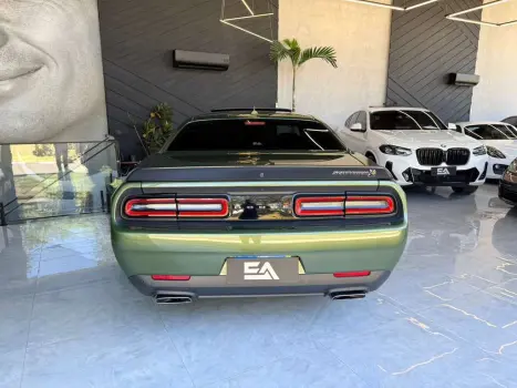 DODGE Challenger 6.4 V8 HEMI R-T SCAT PACK TORQUEFLITE AUTOM�TICO, Foto 10