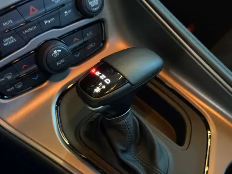 DODGE Challenger 6.4 V8 HEMI R-T SCAT PACK TORQUEFLITE AUTOM�TICO, Foto 18