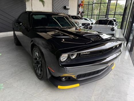 DODGE Challenger 6.4 V8 HEMI R-T SCAT PACK TORQUEFLITE AUTOM�TICO, Foto 2