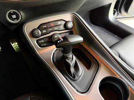 DODGE Challenger 6.4 V8 HEMI R-T SCAT PACK TORQUEFLITE AUTOM�TICO, Foto 17