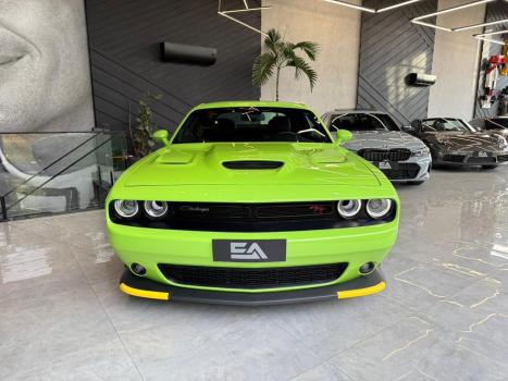 DODGE Challenger 6.4 V8 HEMI R-T SCAT PACK TORQUEFLITE AUTOM�TICO, Foto 2