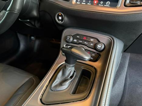 DODGE Challenger 6.4 V8 HEMI R-T SCAT PACK TORQUEFLITE AUTOM�TICO, Foto 12