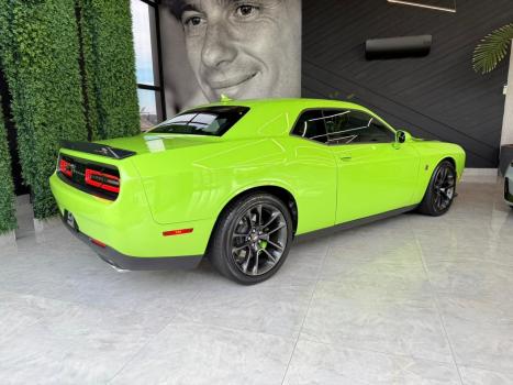DODGE Challenger 6.4 V8 HEMI R-T SCAT PACK TORQUEFLITE AUTOM�TICO, Foto 19