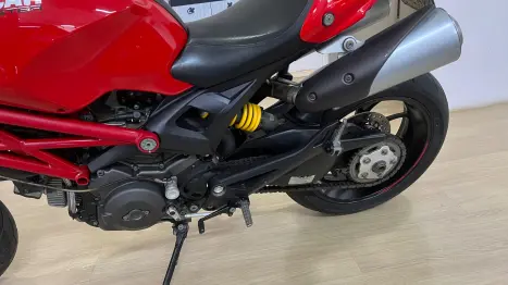 DUCATI Monster 796 ABS, Foto 14