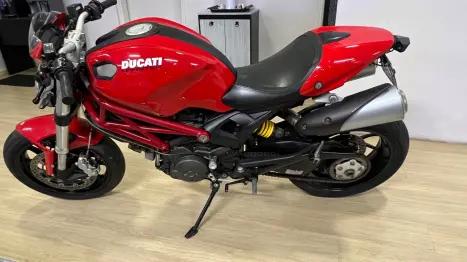 DUCATI Monster 796 ABS, Foto 19