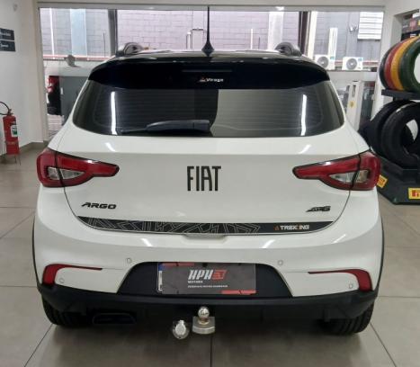 FIAT Argo 1.8 4P FLEX E.TORQ TREKKING AUTOM�TICO, Foto 3