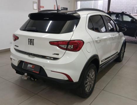 FIAT Argo 1.8 4P FLEX E.TORQ TREKKING AUTOM�TICO, Foto 4