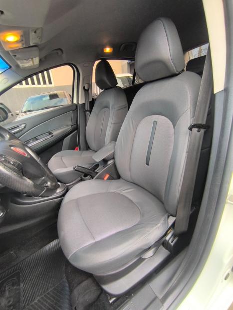FIAT Bravo 1.8 16V 4P FLEX ESSENCE DUALOGIC AUTOMATIZADO, Foto 9
