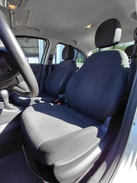 FIAT Cronos 1.3 4P FLEX DRIVE AUTOM�TICO CVT, Foto 10