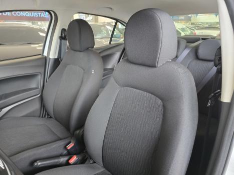 FIAT Cronos 1.3 4P FLEX DRIVE AUTOM�TICO CVT, Foto 14