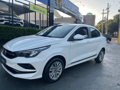 FIAT Cronos 1.3 4P FLEX, Foto 1