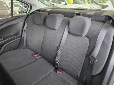 FIAT Cronos 1.3 4P FLEX DRIVE AUTOM�TICO CVT, Foto 15
