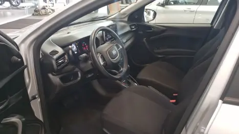 FIAT Cronos 1.3 4P FLEX DRIVE AUTOM�TICO CVT, Foto 10
