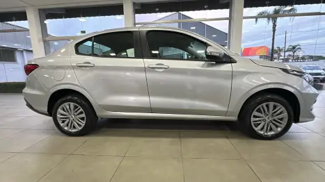 FIAT Cronos 1.3 4P FLEX DRIVE AUTOM�TICO CVT, Foto 5