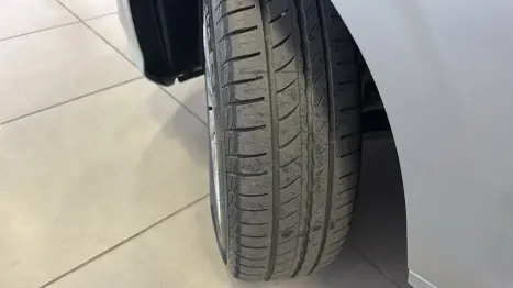 FIAT Cronos 1.3 4P FLEX DRIVE AUTOM�TICO CVT, Foto 12