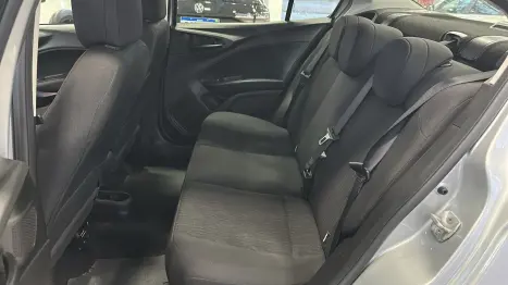 FIAT Cronos 1.3 4P FLEX DRIVE AUTOM�TICO CVT, Foto 20