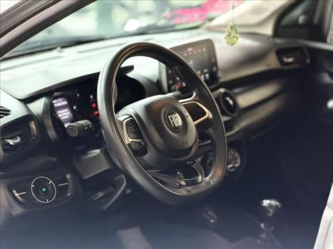 FIAT Cronos 1.3 4P FLEX DRIVE, Foto 4