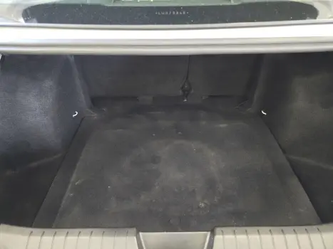 FIAT Cronos 1.8 4P FLEX DRIVE AUTOM�TICO, Foto 17