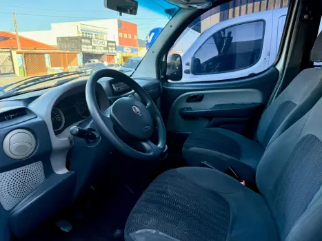 FIAT Doblo 1.8 16V 4P FLEX ESSENCE 7 LUGARES, Foto 4
