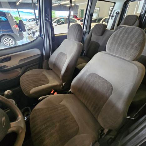 FIAT Doblo 1.8 16V 4P FLEX ESSENCE 7 LUGARES, Foto 9