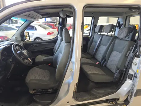 FIAT Doblo 1.8 16V 4P FLEX ESSENCE 7 LUGARES, Foto 14
