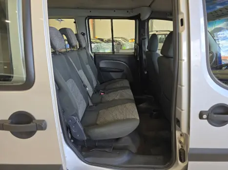 FIAT Doblo 1.8 16V 4P FLEX ESSENCE 7 LUGARES, Foto 18