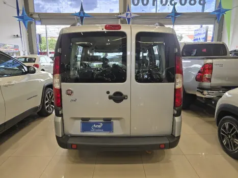 FIAT Doblo 1.8 16V 4P FLEX ESSENCE 7 LUGARES, Foto 5