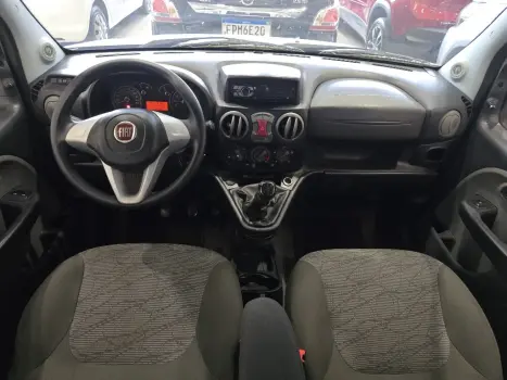 FIAT Doblo 1.8 16V 4P FLEX ESSENCE 7 LUGARES, Foto 7