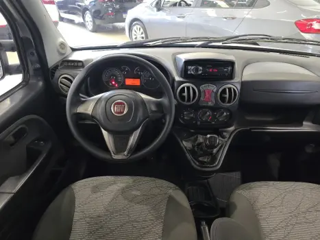 FIAT Doblo 1.8 16V 4P FLEX ESSENCE 7 LUGARES, Foto 10