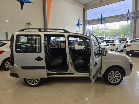 FIAT Doblo 1.8 16V 4P FLEX ESSENCE 7 LUGARES, Foto 20