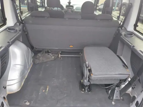 FIAT Doblo 1.8 16V 4P FLEX ESSENCE 6 LUGARES, Foto 8