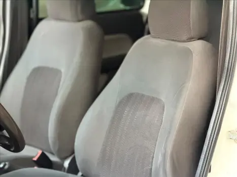 FIAT Doblo 1.8 16V 4P FLEX ESSENCE 7 LUGARES, Foto 6