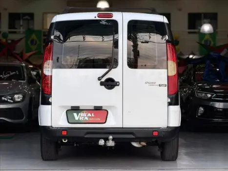 FIAT Doblo 1.8 16V 4P FLEX ESSENCE 7 LUGARES, Foto 9