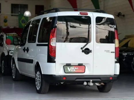 FIAT Doblo 1.8 16V 4P FLEX ESSENCE 7 LUGARES, Foto 10