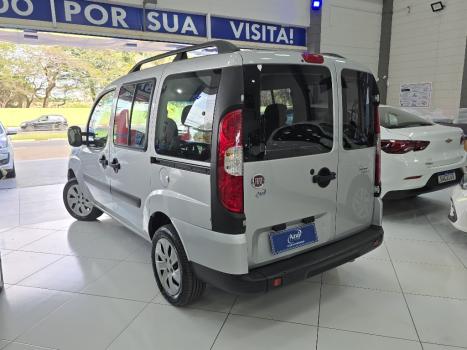 FIAT Doblo 1.8 16V 4P FLEX ESSENCE 7 LUGARES, Foto 4