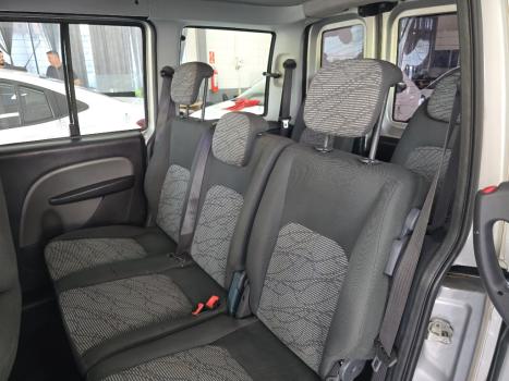 FIAT Doblo 1.8 16V 4P FLEX ESSENCE 7 LUGARES, Foto 15