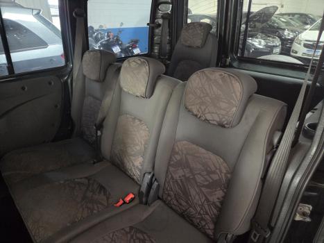 FIAT Doblo 1.8 4P FLEX ADVENTURE LOCKER, Foto 4