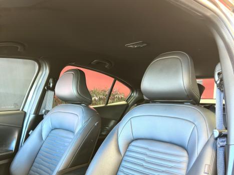FIAT Fastback 1.0 12V 4P FLEX IMPETUS 200 TURBO AUTOM�TICO CVT, Foto 3
