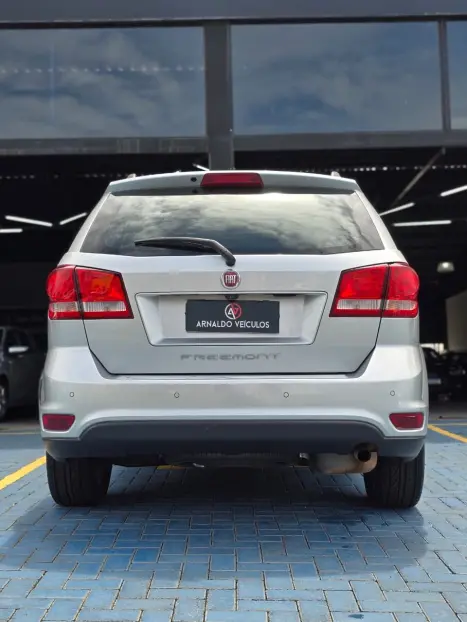 FIAT Freemont 2.4 16V 4P PRECISION AUTOM�TICO 7 LUGARES, Foto 5