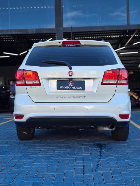 FIAT Freemont 2.4 16V 4P PRECISION AUTOM�TICO 7 LUGARES, Foto 5